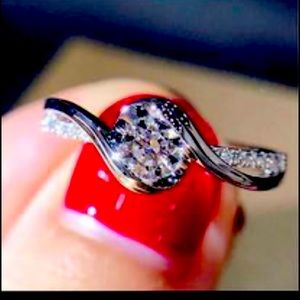 Classic Engagement Ring White Female Women Super Flash Rhinestone Wedding Band